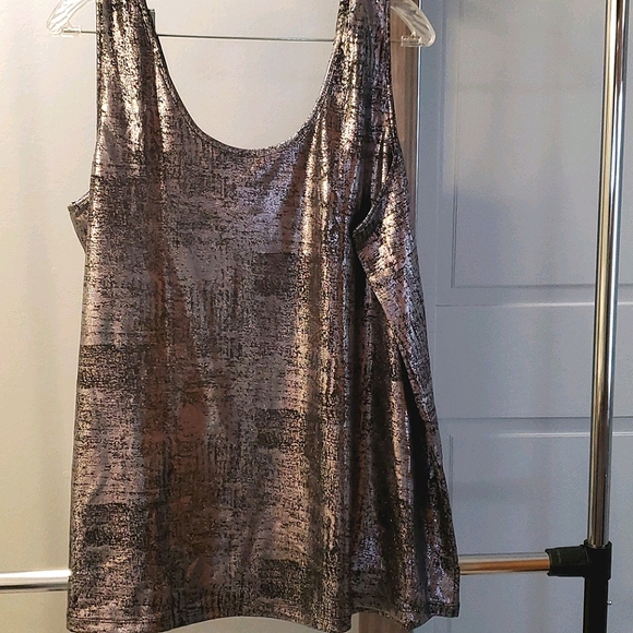 FALL SALE!!  REDUCED!!  Dressy!!  Womens Tank Top!!  Size 18/20 - Picture 2 of 6
